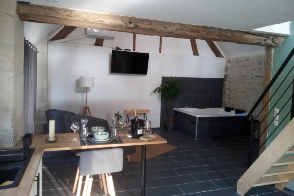 Maison privative, cocooning, zen , avec jacuzzi Mont-Notre-Dame Extérieur photo