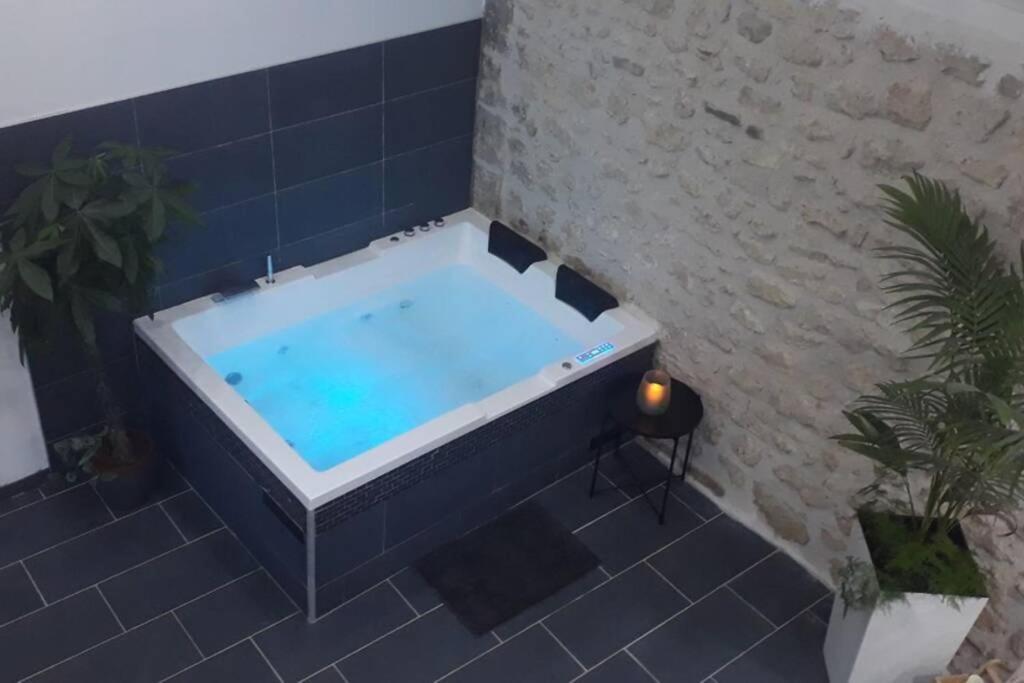 Maison privative, cocooning, zen , avec jacuzzi Mont-Notre-Dame Extérieur photo